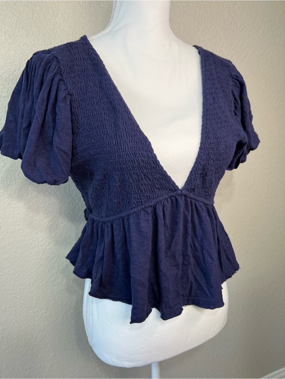 Free People Charlotte Open Tie Back Top Size Medium Navy Deep V Peplum Cotton